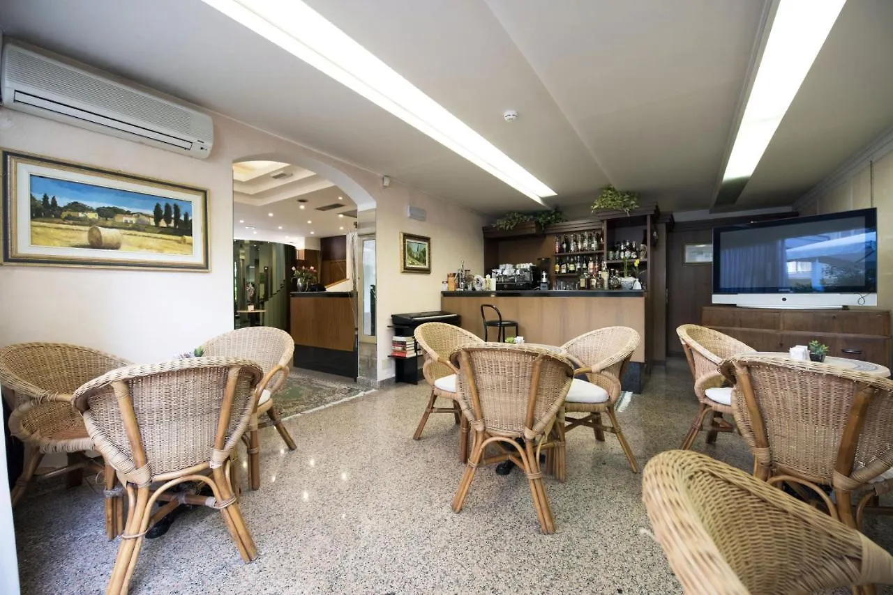 **  Hotel Puccini Riccione Italia